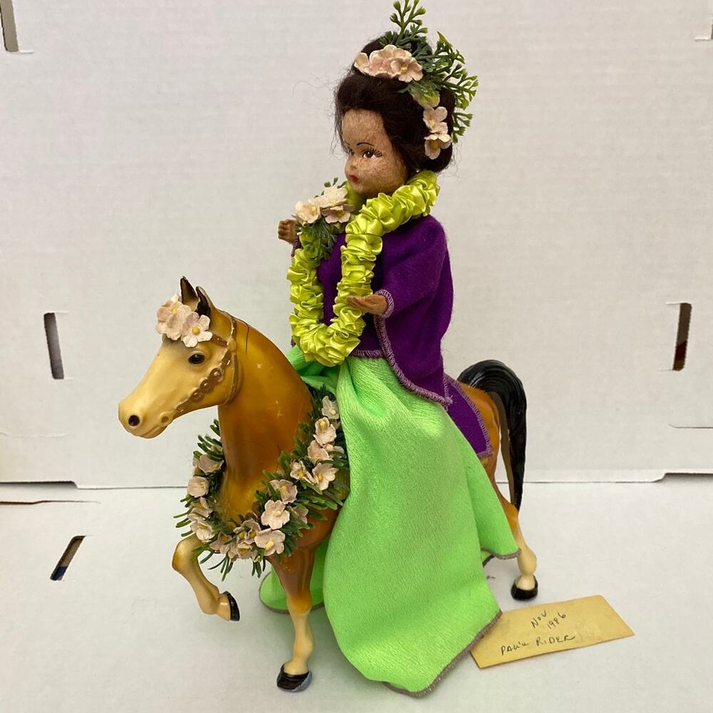 Vintage Hawaiian Dolls Princess Bride Pau’u Rider Hula Girl dress lei Makaleka - Picture 11 of 16